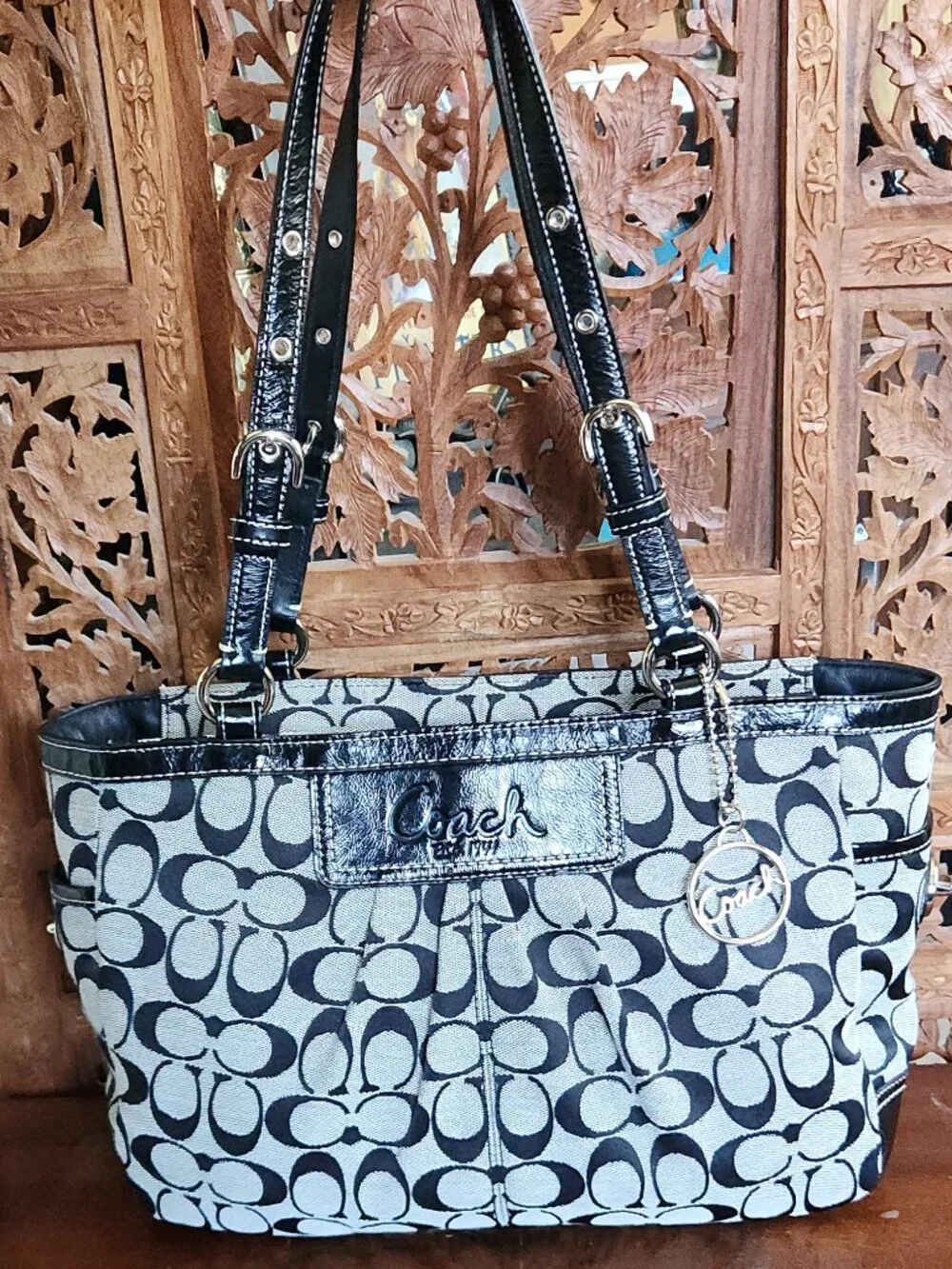 Coach Signature Collection - Carryall / Satchel - Jacquard Fabric in Black